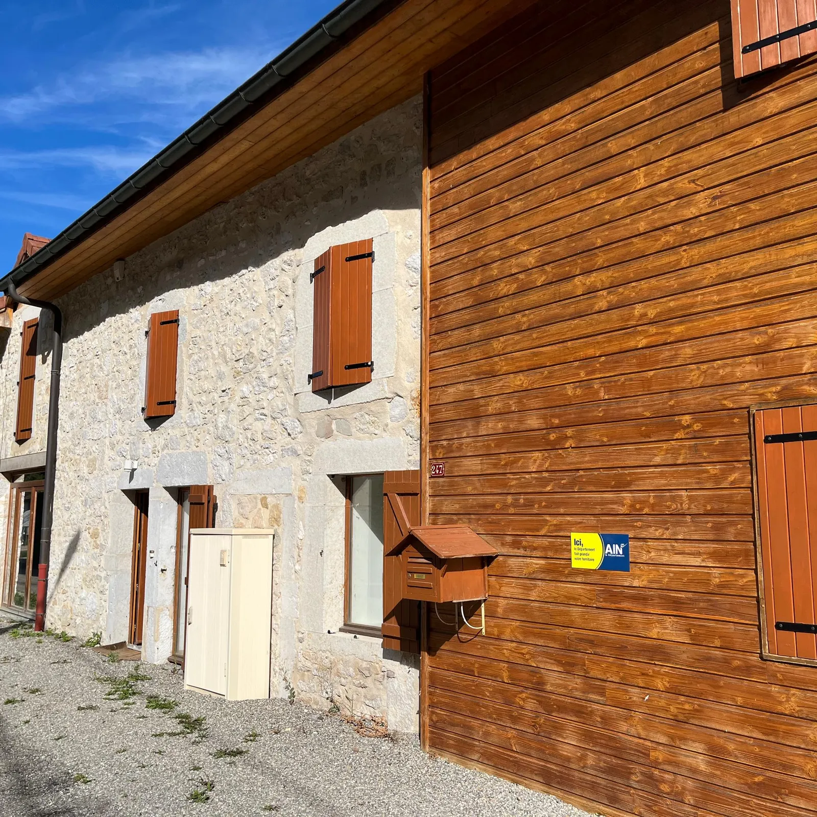 Chambres d'hôtes et restaurant, l'écrin de granges à Culoz